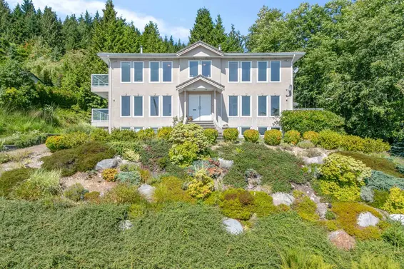 530 Craigmohr Drive, West Vancouver