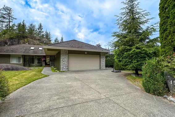 158 Stonegate Drive, West Vancouver