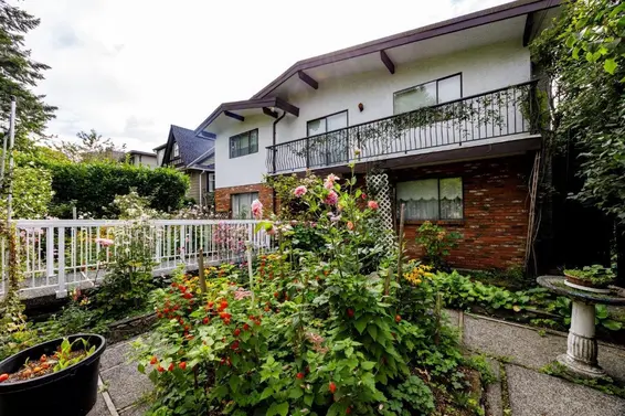 635 East Keith Road, North Vancouver