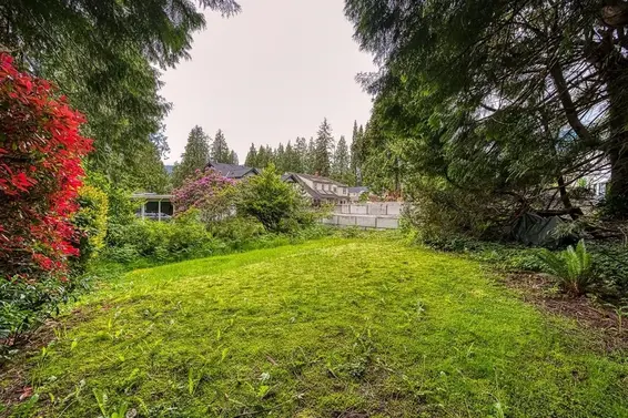 4383 Quinton Place, North Vancouver