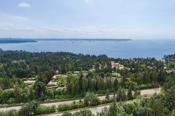 3070 Deer Ridge Close, West Vancouver