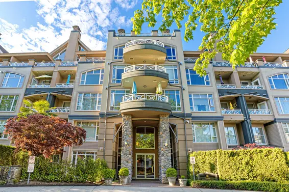 309 3600 Windcrest Drive, North Vancouver