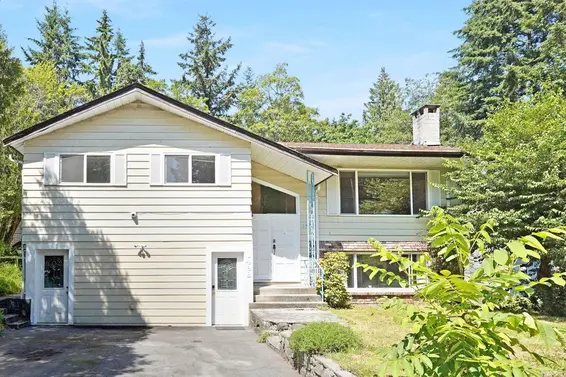 1468 Ross Road, North Vancouver