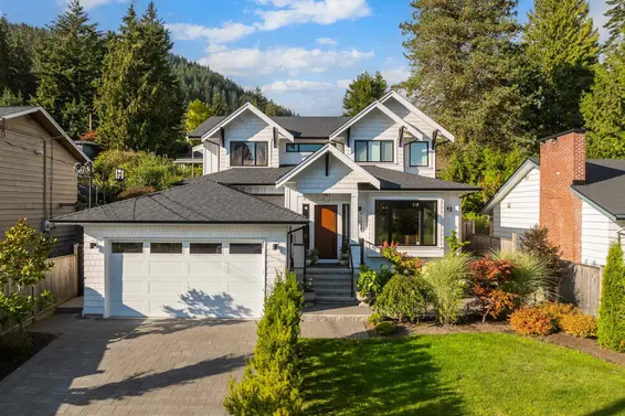 1258 Chamberlain Drive, North Vancouver