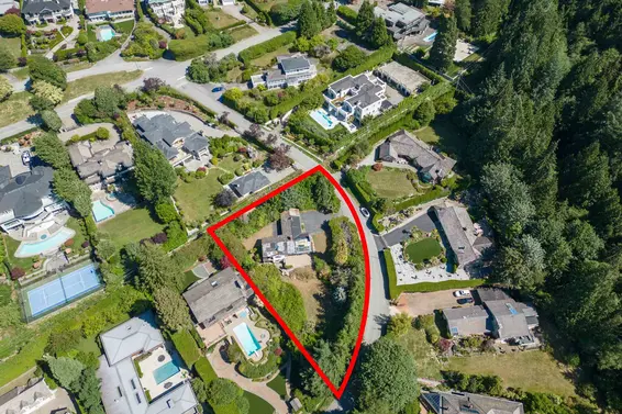 635 Glenmaroon Road, West Vancouver