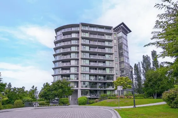 303 683 West Victoria Park, North Vancouver