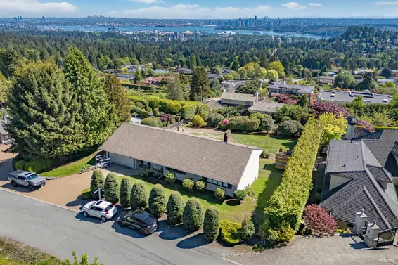 820 Knockmaroon Road, West Vancouver