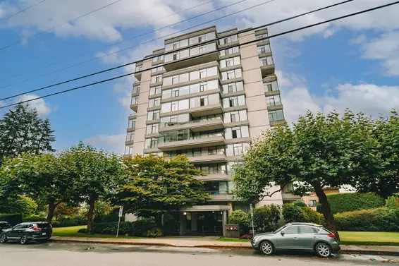 502 1480 Duchess Avenue, West Vancouver