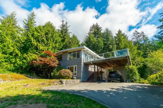 4554 Woodgreen Drive, West Vancouver