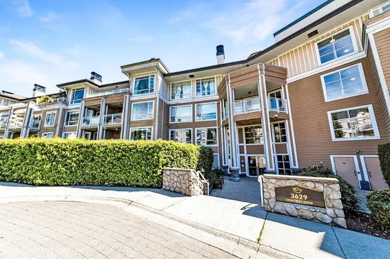 218 3629 Deercrest Drive, North Vancouver