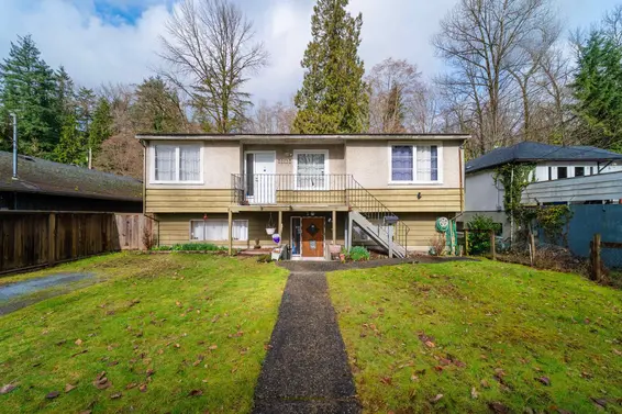 2212 Old Dollarton Road, North Vancouver