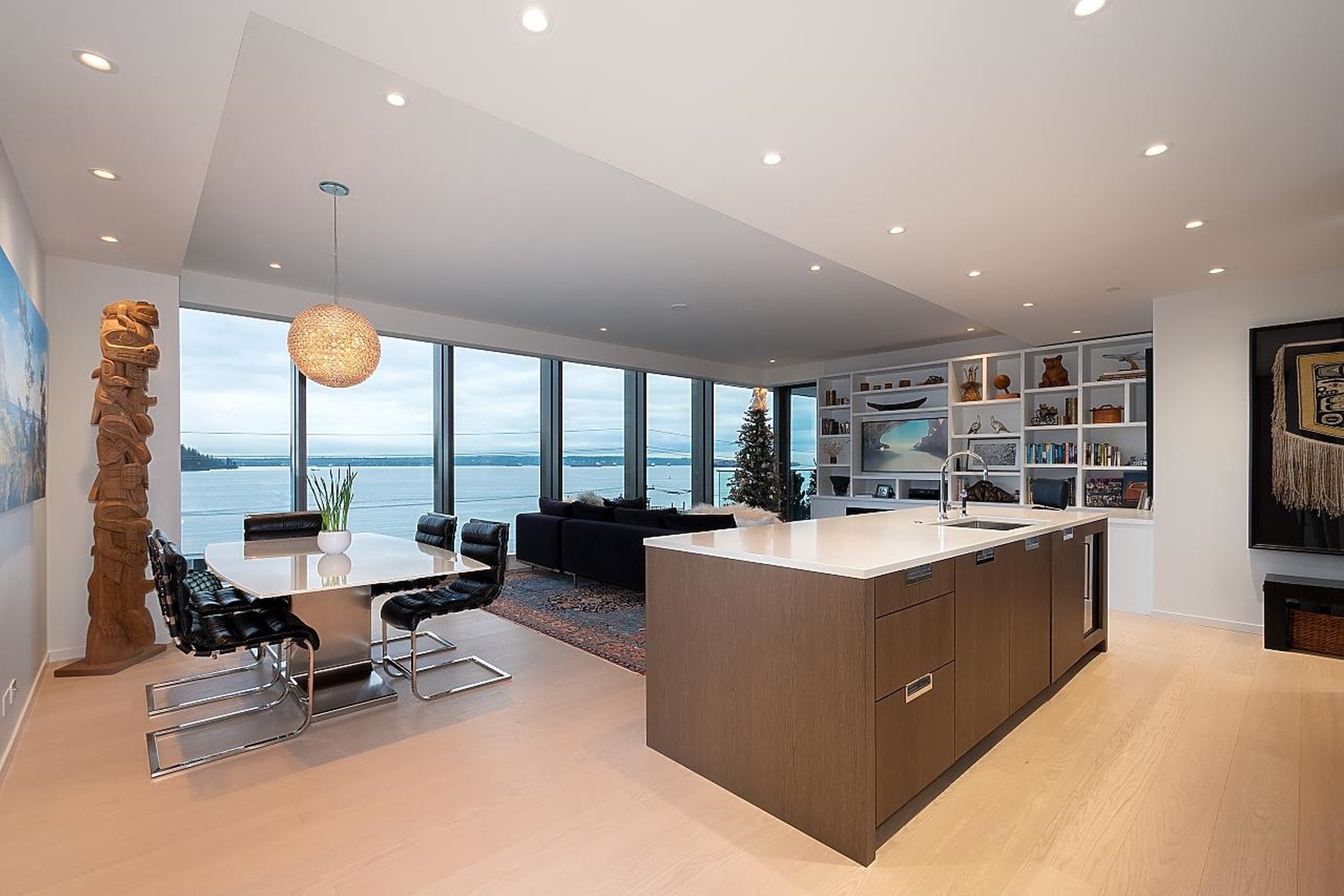 west vancouver condos sold in 2022 prices luxury waterfront condos